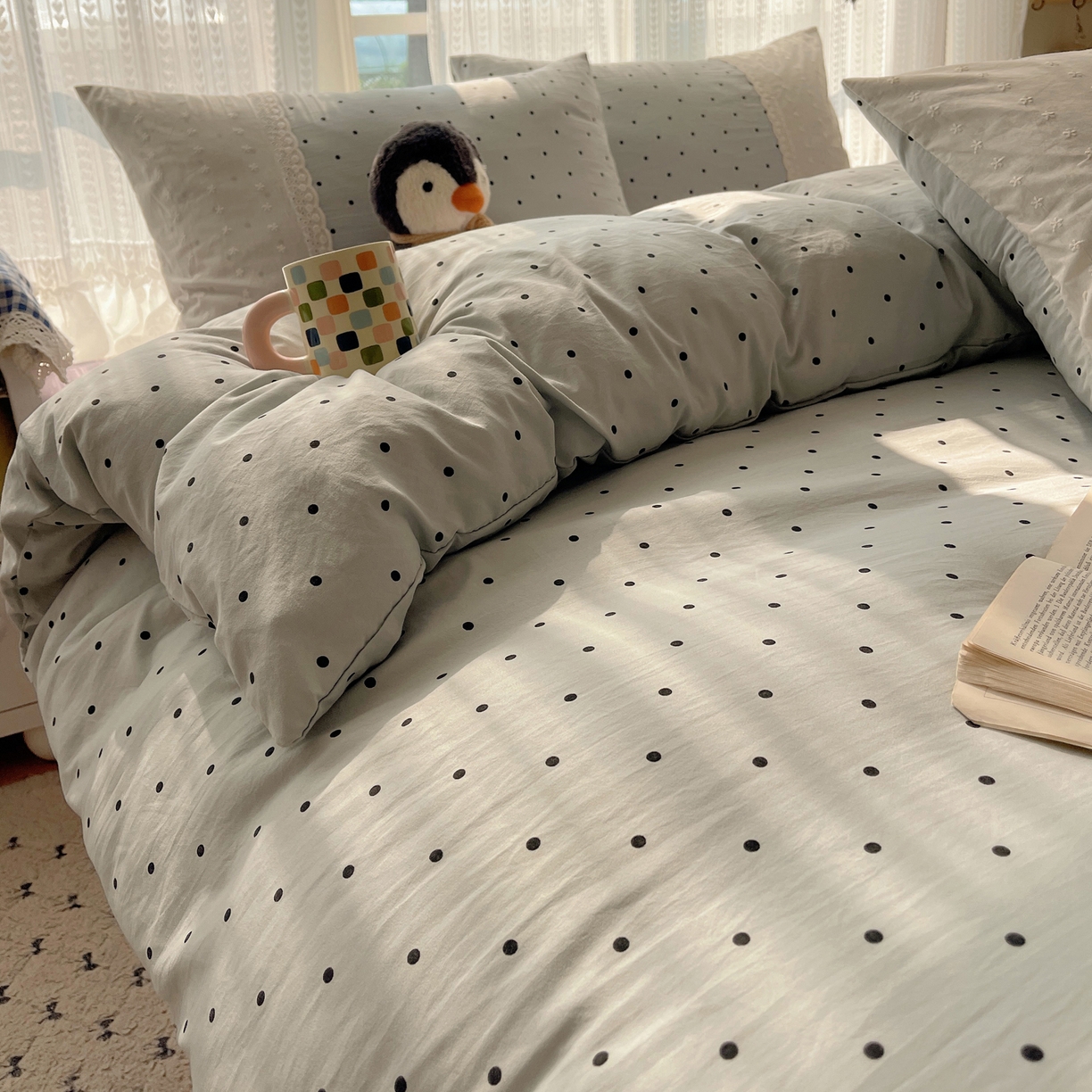 91家纺网 家纺一手货源 找家纺 韩巢家纺 2026新款少女心蕾丝花边款四件套 蓝灰波点【蕾丝花边款】