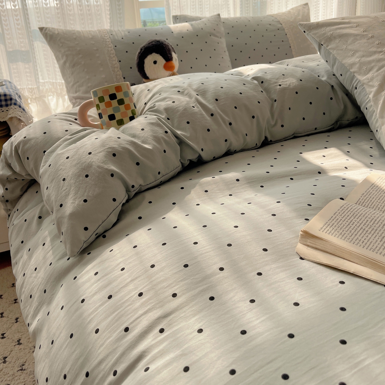 91家纺网 家纺一手货源 找家纺 韩巢家纺 2026新款少女心蕾丝花边款四件套 蓝灰波点【蕾丝花边款】