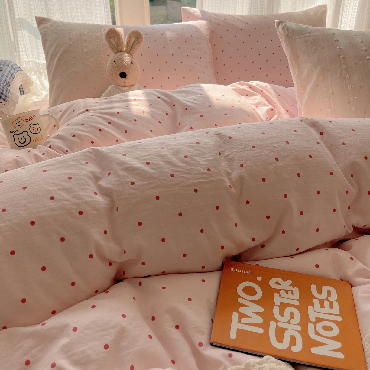 91家纺网 家纺一手货源 找家纺 韩巢家纺 2026新款少女心蕾丝花边款四件套 草莓小波点【蕾丝花边款】