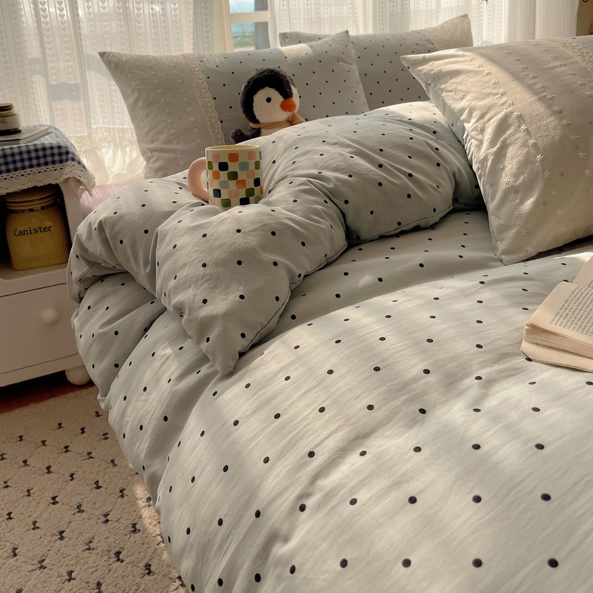 91家纺网 家纺一手货源 找家纺 韩巢家纺 2026新款少女心蕾丝花边款四件套 蓝灰波点【蕾丝花边款】