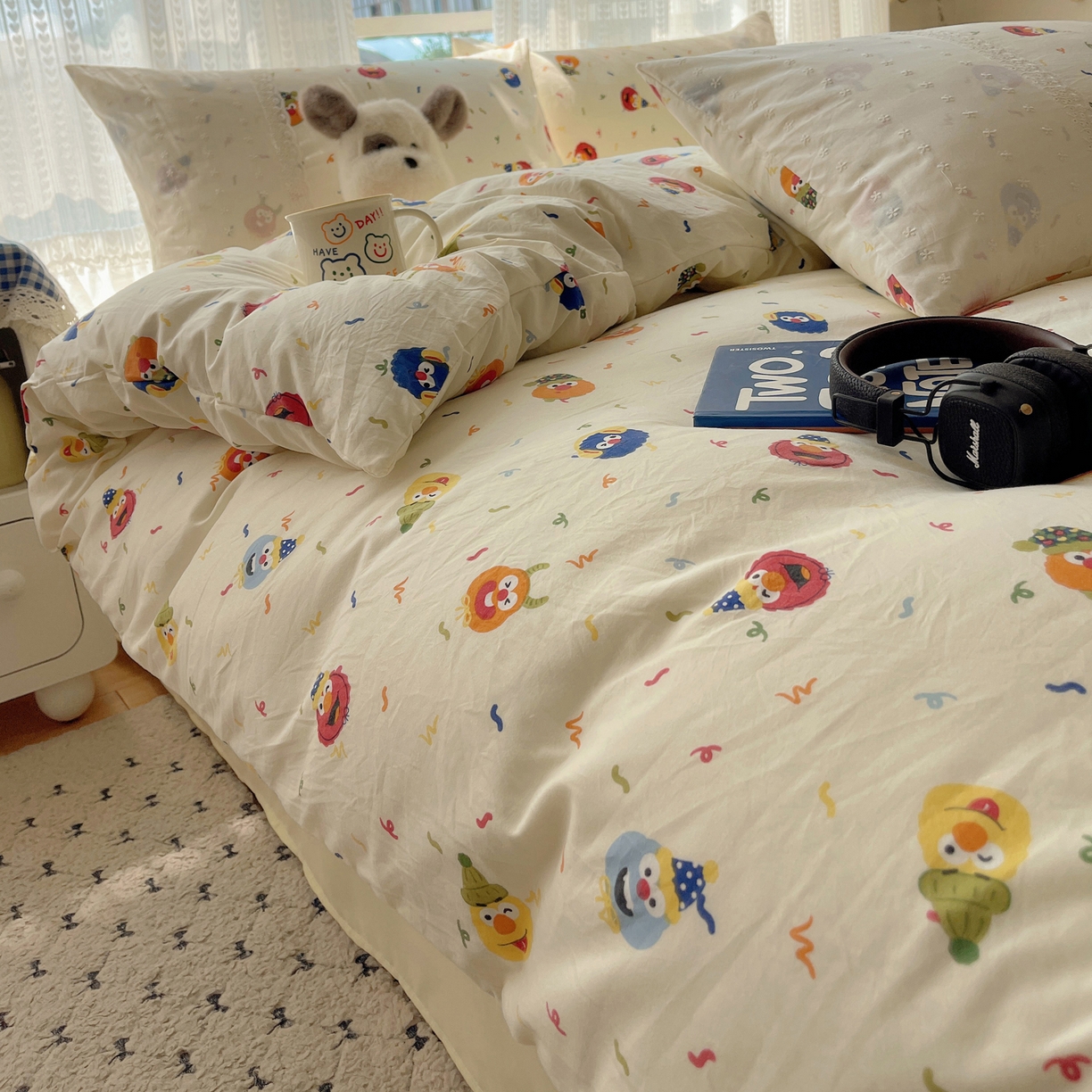 91家纺网 家纺一手货源 找家纺 韩巢家纺 2026新款少女心蕾丝花边款四件套 好多芝麻球【蕾丝花边款】