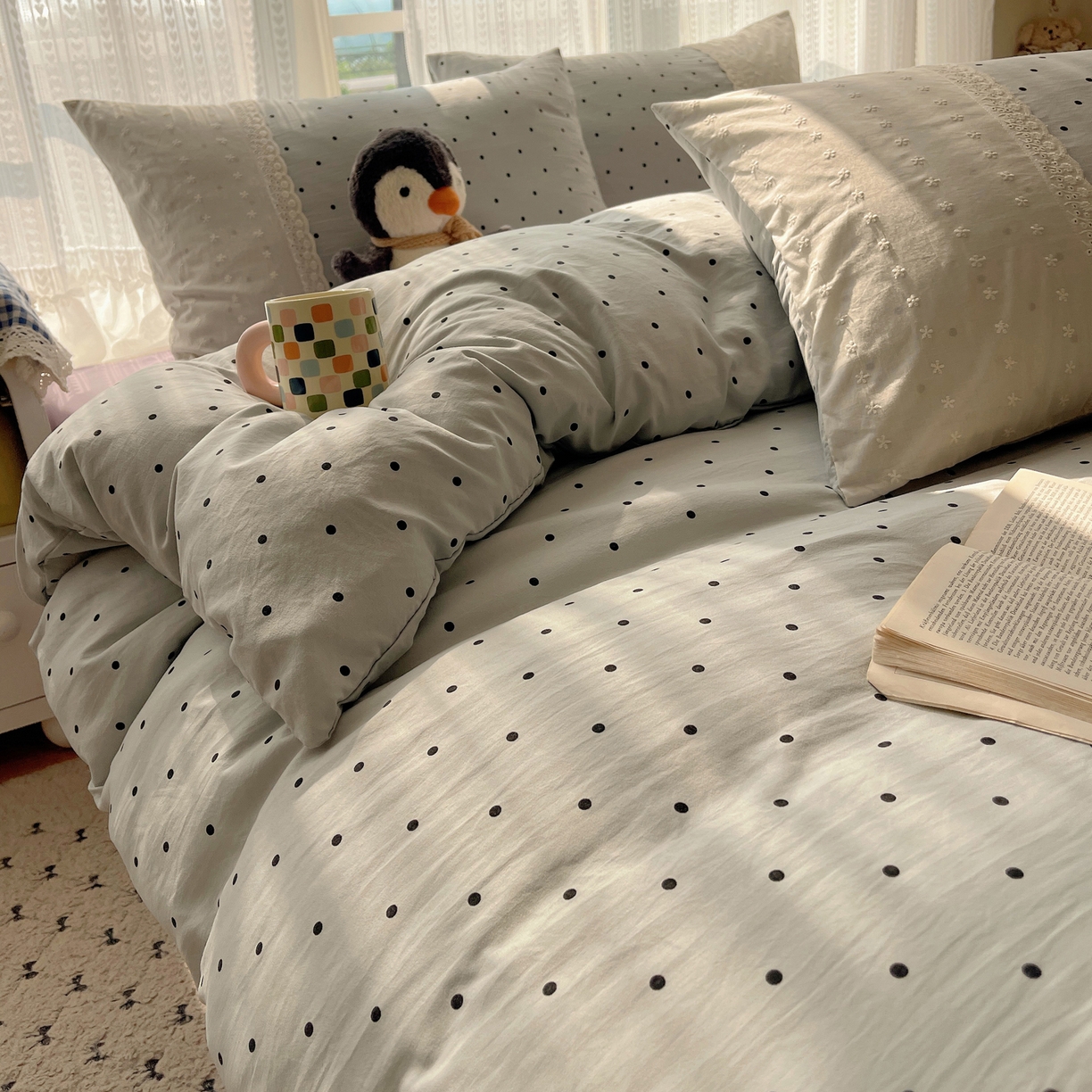 91家纺网 家纺一手货源 找家纺 韩巢家纺 2026新款少女心蕾丝花边款四件套 蓝灰波点【蕾丝花边款】