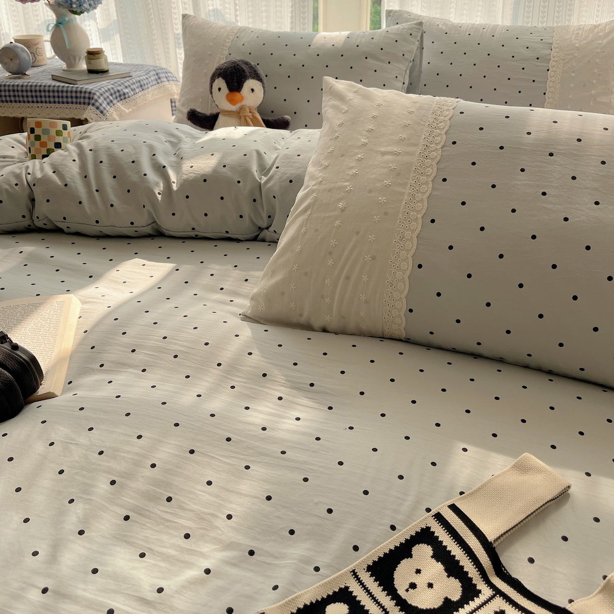 91家纺网 家纺一手货源 找家纺 韩巢家纺 2026新款少女心蕾丝花边款四件套 蓝灰波点【蕾丝花边款】