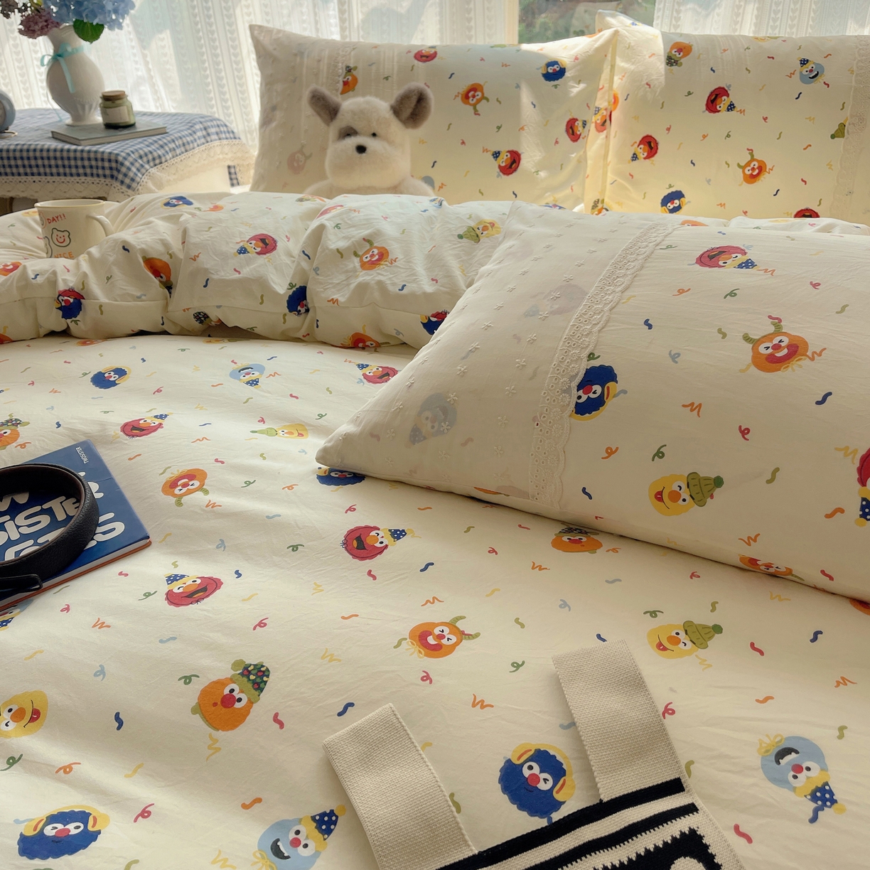 91家纺网 家纺一手货源 找家纺 韩巢家纺 2026新款少女心蕾丝花边款四件套 好多芝麻球【蕾丝花边款】