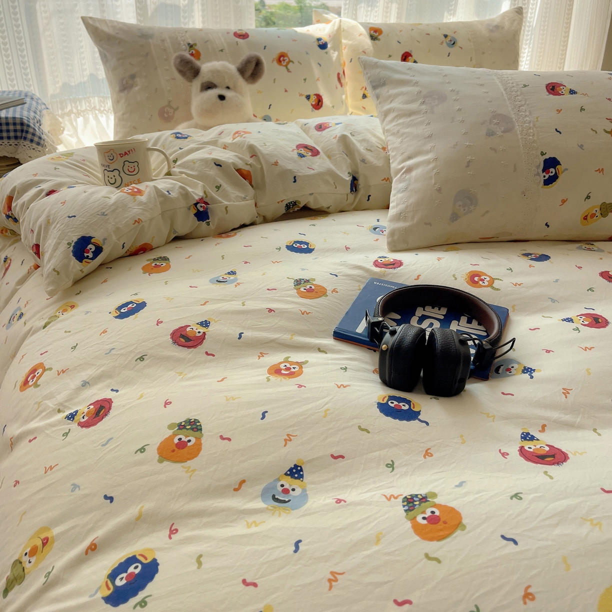 91家纺网 家纺一手货源 找家纺 韩巢家纺 2026新款少女心蕾丝花边款四件套 好多芝麻球【蕾丝花边款】