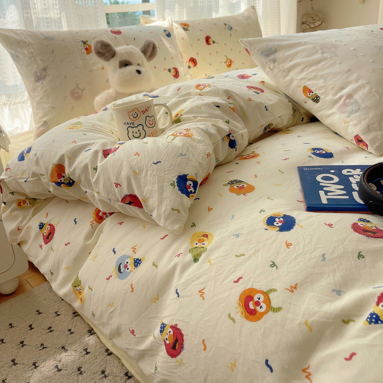 91家纺网 家纺一手货源 找家纺 韩巢家纺 2026新款少女心蕾丝花边款四件套 好多芝麻球【蕾丝花边款】