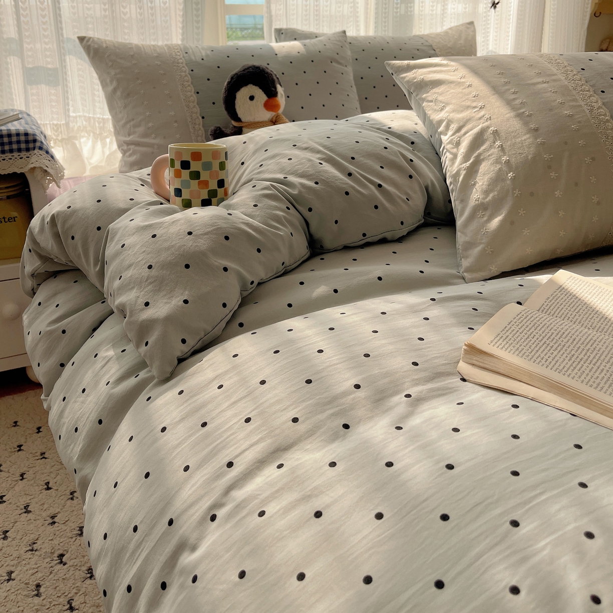 91家纺网 家纺一手货源 找家纺 韩巢家纺 2026新款少女心蕾丝花边款四件套 蓝灰波点【蕾丝花边款】