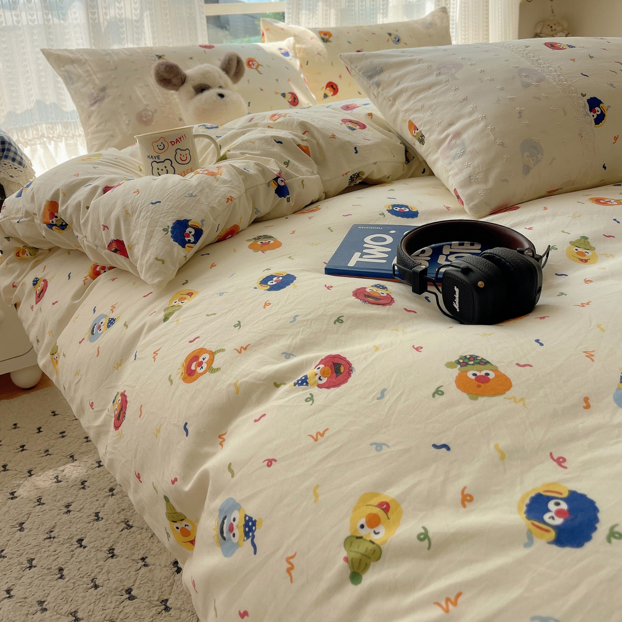 91家纺网 家纺一手货源 找家纺 韩巢家纺 2026新款少女心蕾丝花边款四件套 好多芝麻球【蕾丝花边款】