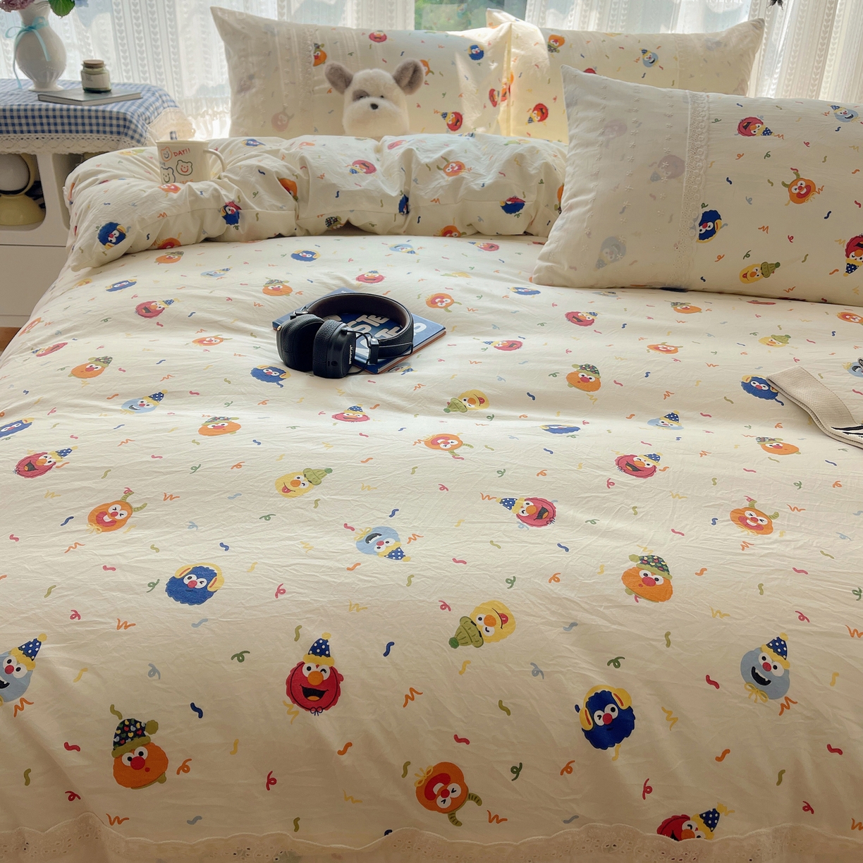 91家纺网 家纺一手货源 找家纺 韩巢家纺 2026新款少女心蕾丝花边款四件套 好多芝麻球【蕾丝花边款】