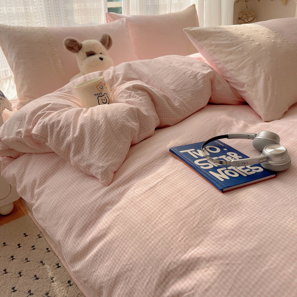 91家纺网 家纺一手货源 找家纺 韩巢家纺 2026新款少女心蕾丝花边款四件套 粉小格【蕾丝花边款】