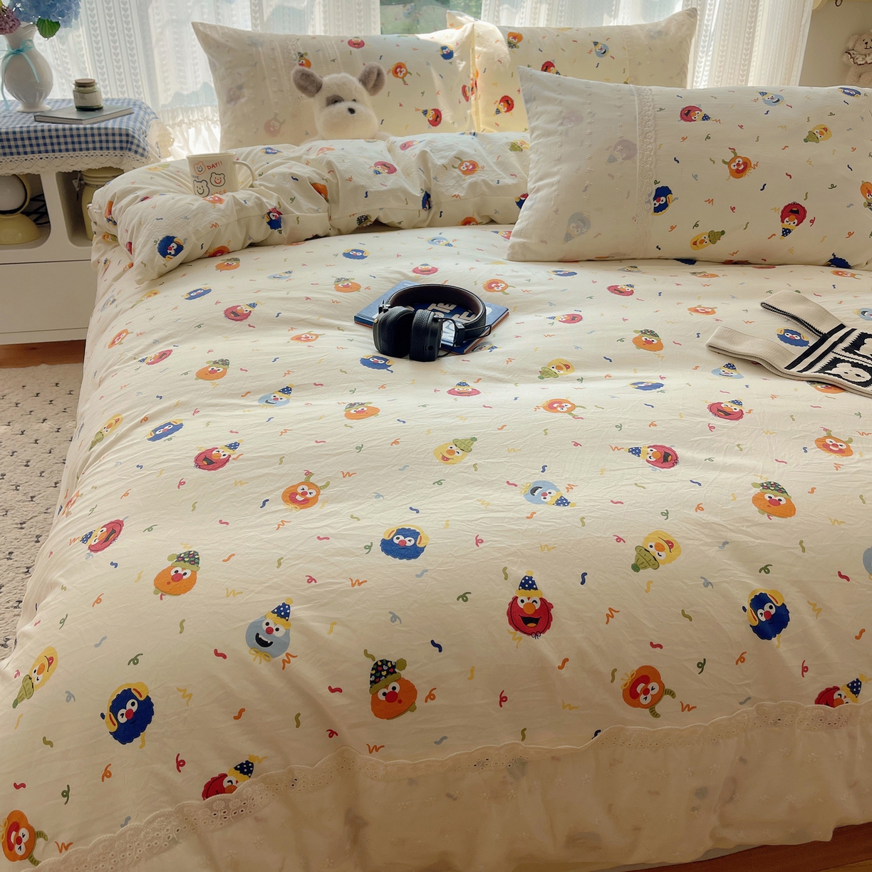 91家纺网 家纺一手货源 找家纺 韩巢家纺 2026新款少女心蕾丝花边款四件套 好多芝麻球【蕾丝花边款】