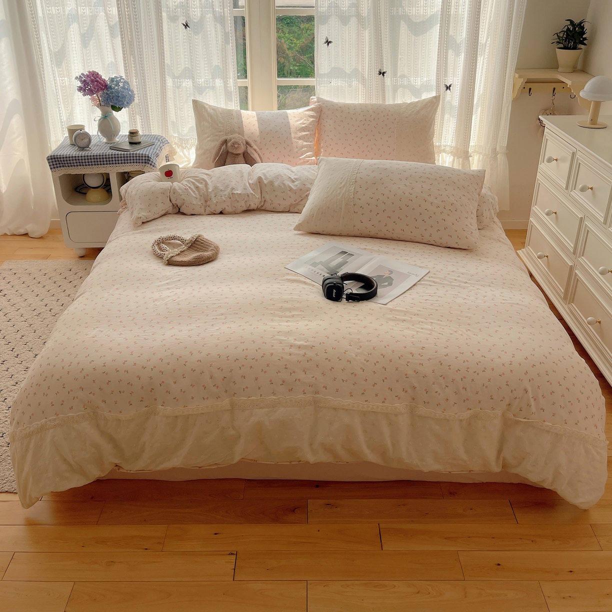 91家纺网 家纺一手货源 找家纺 韩巢家纺 2026新款少女心蕾丝花边款四件套 粉小花【蕾丝花边款】