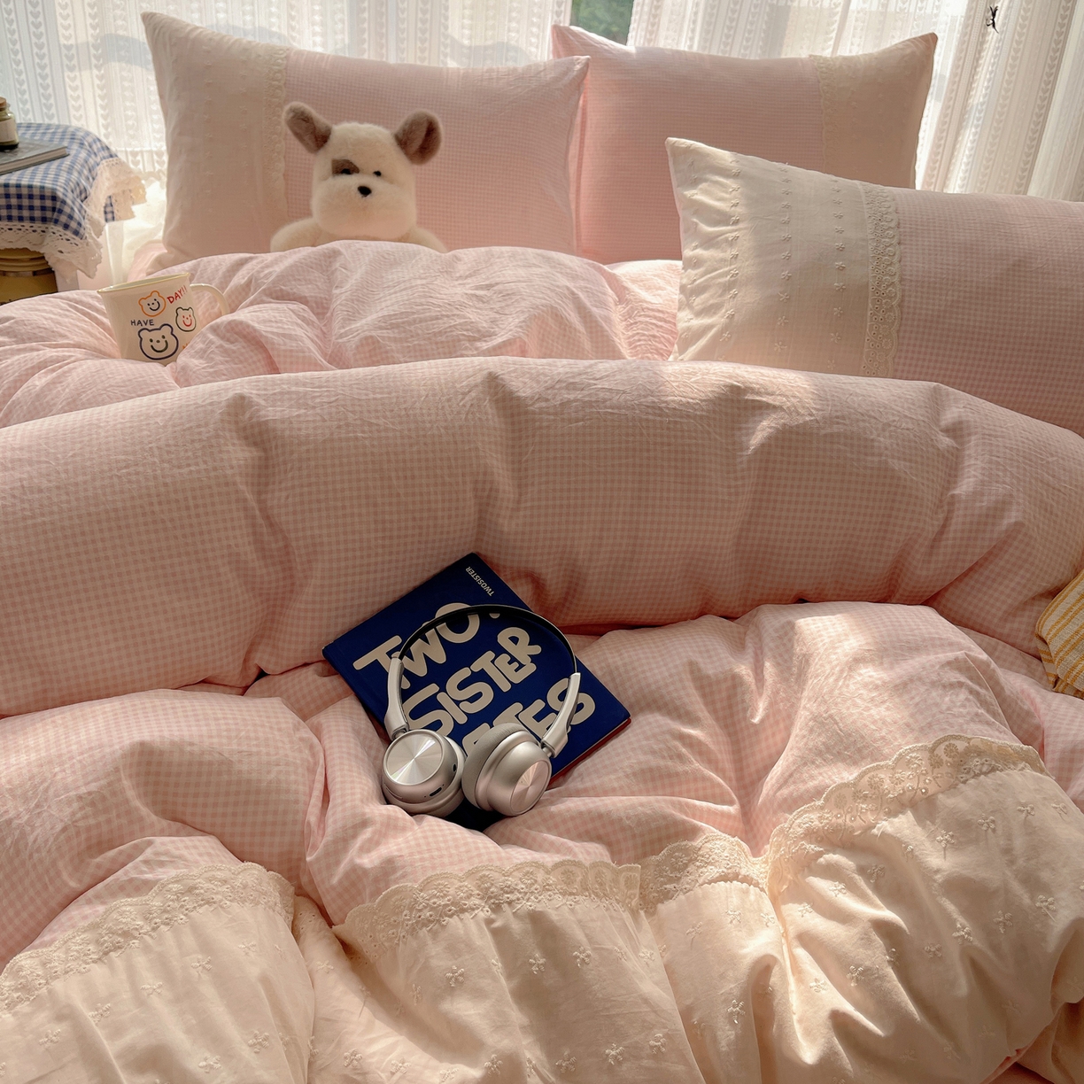 91家纺网 家纺一手货源 找家纺 韩巢家纺 2026新款少女心蕾丝花边款四件套 粉小格【蕾丝花边款】