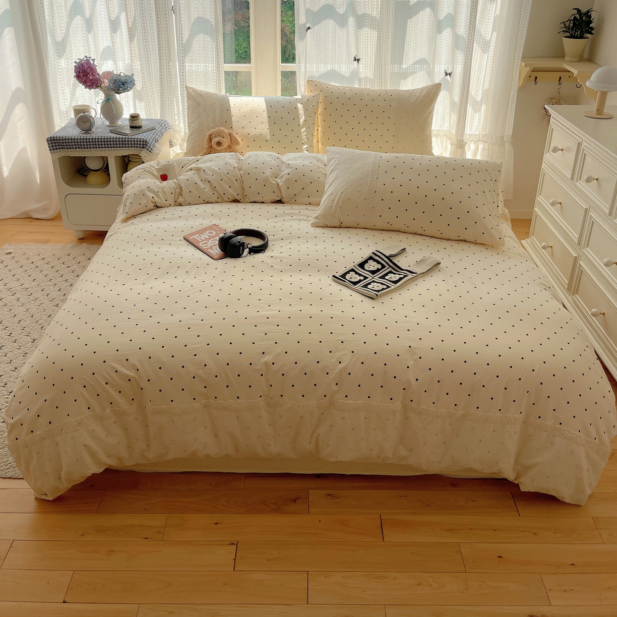 91家纺网 家纺一手货源 找家纺 韩巢家纺 2026新款少女心蕾丝花边款四件套 米黄波点【蕾丝花边款】