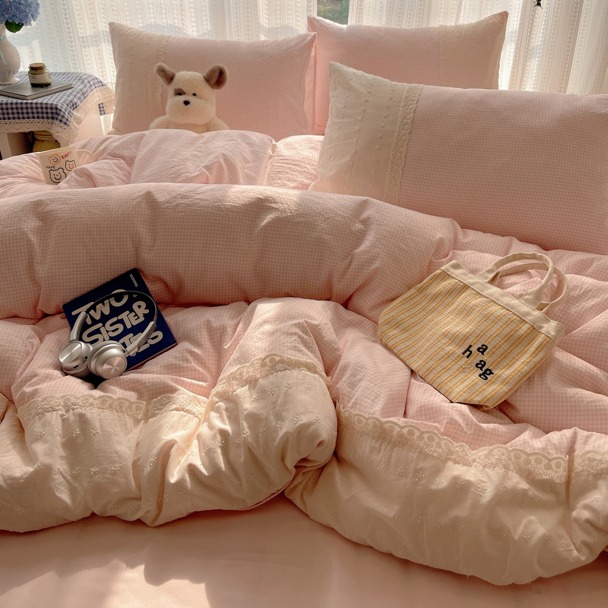 91家纺网 家纺一手货源 找家纺 韩巢家纺 2026新款少女心蕾丝花边款四件套 粉小格【蕾丝花边款】