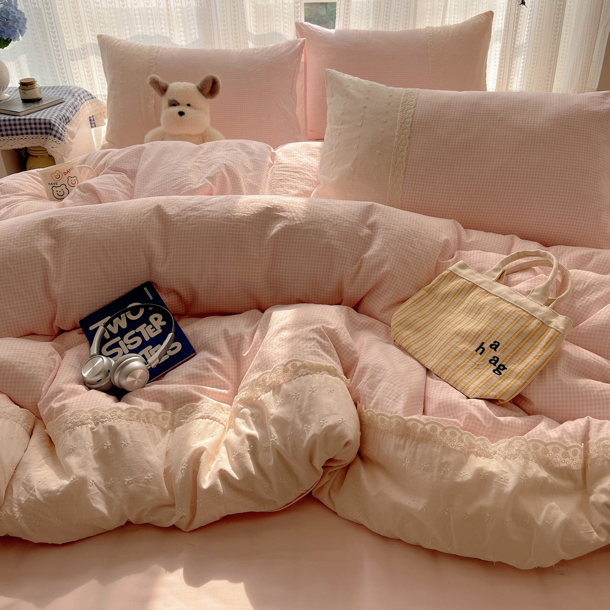 91家纺网 家纺一手货源 找家纺 韩巢家纺 2026新款少女心蕾丝花边款四件套 粉小格【蕾丝花边款】