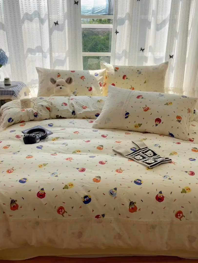 91家纺网 家纺一手货源 找家纺 韩巢家纺 2026新款少女心蕾丝花边款四件套 好多芝麻球【蕾丝花边款】