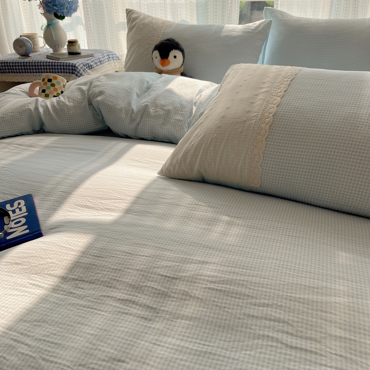 91家纺网 家纺一手货源 找家纺 韩巢家纺 2026新款少女心蕾丝花边款四件套 蓝小格【蕾丝花边款】