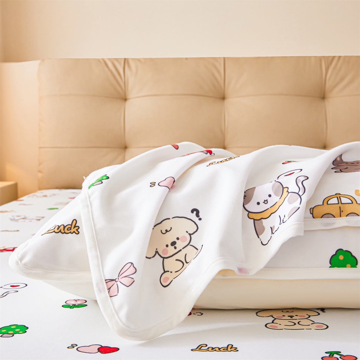 91家纺网 家纺一手货源 找家纺 （总）女子家纺 2026春夏新款TPU防水隔尿床护垫床笠款印花小清新卡通儿童床垫保护套