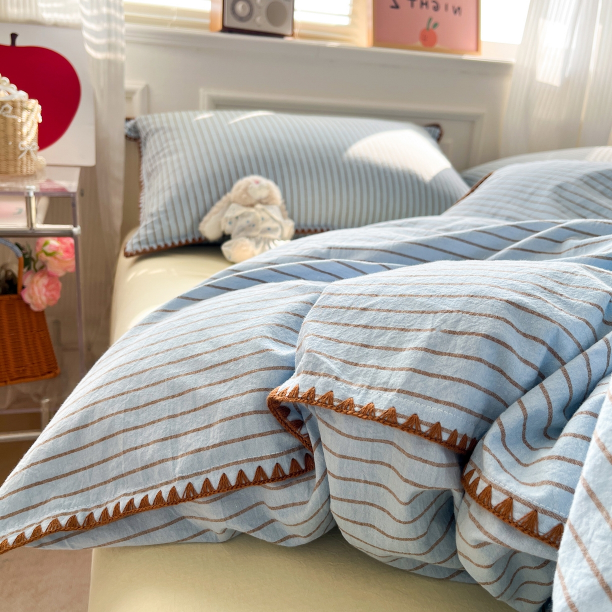 91家纺网 家纺一手货源 找家纺 如一 2026春夏新款色织全棉纯棉加密水洗棉条纹三角针四件套 晴空蓝