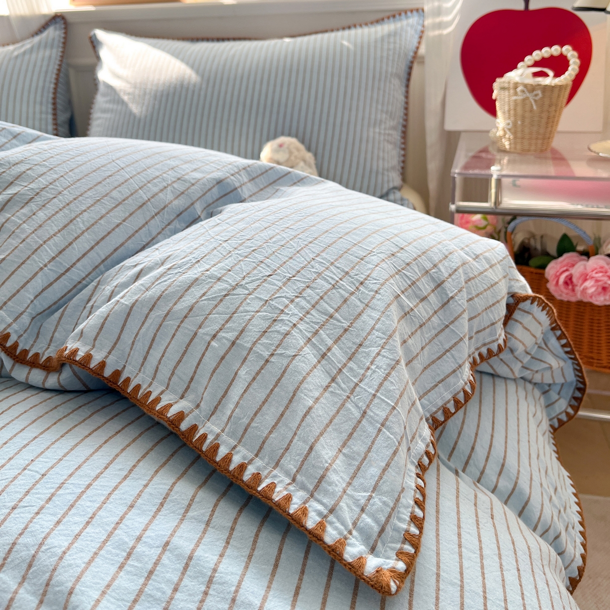 91家纺网 家纺一手货源 找家纺 如一 2026春夏新款色织全棉纯棉加密水洗棉条纹三角针四件套 晴空蓝