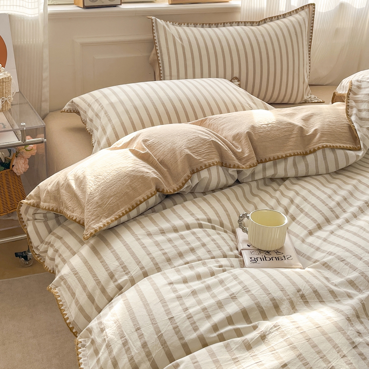 91家纺网 家纺一手货源 找家纺 如一 2026春夏新款色织全棉纯棉加密水洗棉条纹三角针四件套 野原咖