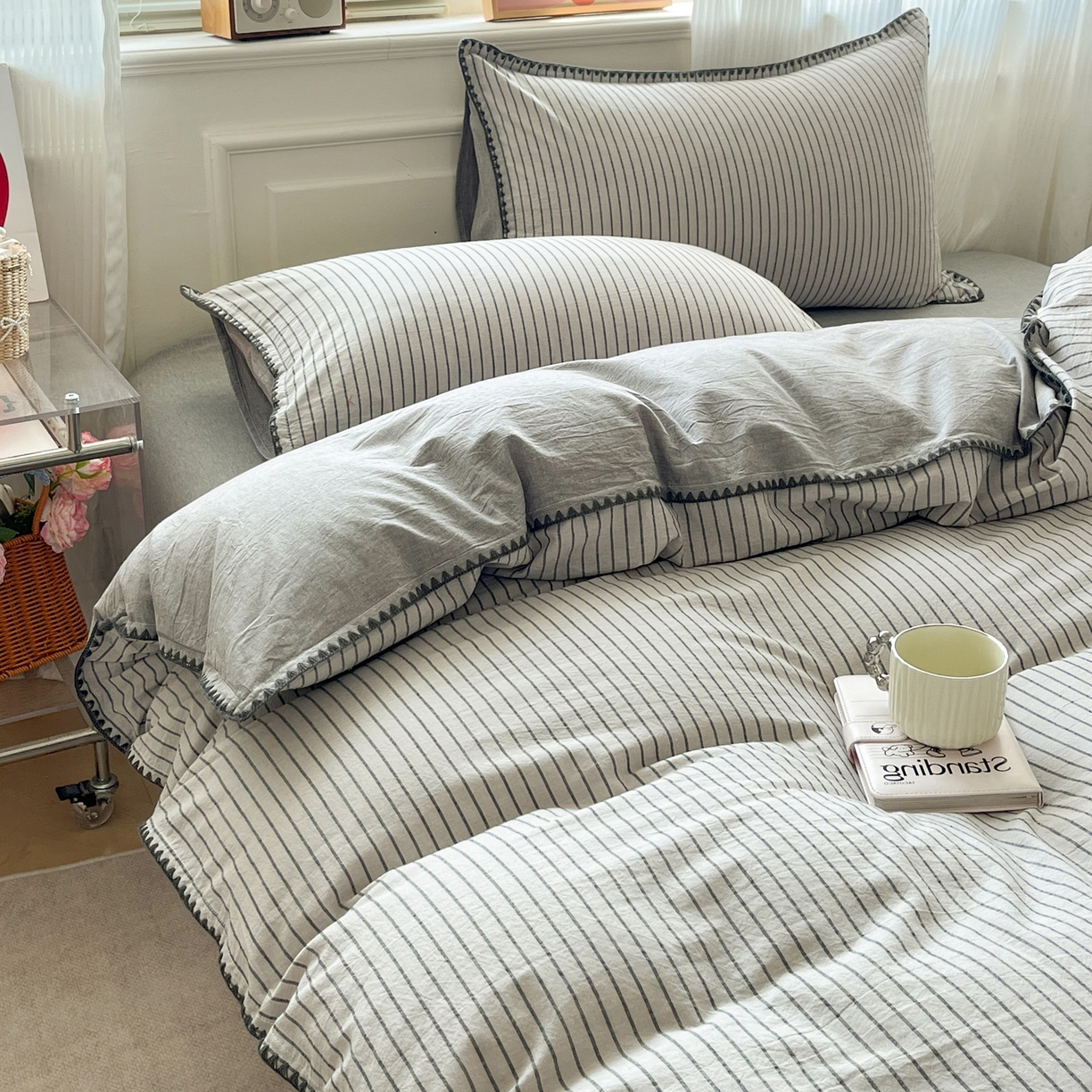 91家纺网 家纺一手货源 找家纺 如一 2026春夏新款色织全棉纯棉加密水洗棉条纹三角针四件套 晴空灰