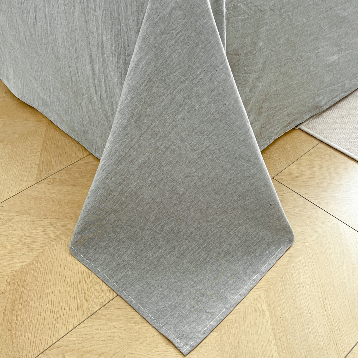 91家纺网 家纺一手货源 找家纺 如一 2026春夏新款色织全棉纯棉加密水洗棉条纹三角针四件套 晴空灰