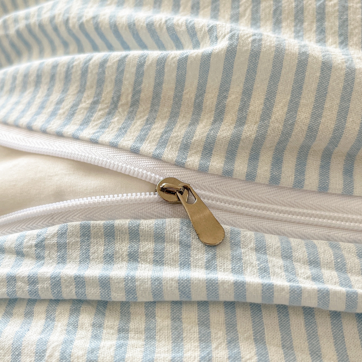 91家纺网 家纺一手货源 找家纺 如一 2026春夏新款色织全棉纯棉加密水洗棉条纹三角针四件套 海岸蓝