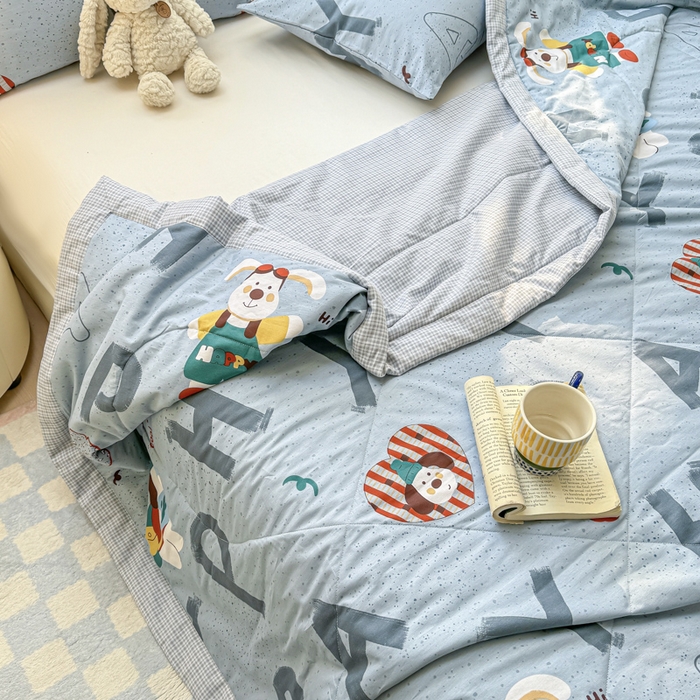 91家纺网 家纺一手货源 找家纺 憨豆家纺 2026新款双面全棉印花夏被可机洗小清新纯棉夏凉被薄被芯空调被子 蒙奇奇-蓝