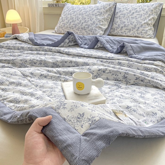 91家纺网 家纺一手货源 找家纺 憨豆家纺 2026新款双面全棉印花夏被可机洗小清新纯棉夏凉被薄被芯空调被子 墨兰