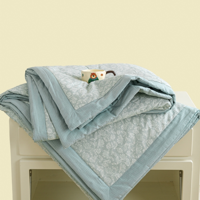 91家纺网 家纺一手货源 找家纺 憨豆家纺 2026新款双面全棉印花夏被可机洗小清新纯棉夏凉被薄被芯空调被子 轻盈如羽