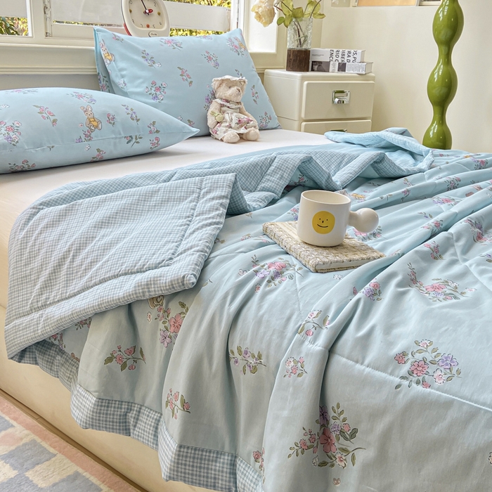 91家纺网 家纺一手货源 找家纺 憨豆家纺 2026新款双面全棉印花夏被可机洗小清新纯棉夏凉被薄被芯空调被子 甜蜜约会