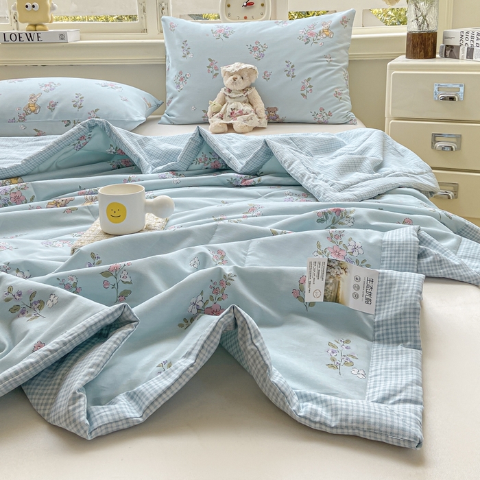 91家纺网 家纺一手货源 找家纺 憨豆家纺 2026新款双面全棉印花夏被可机洗小清新纯棉夏凉被薄被芯空调被子 甜蜜约会