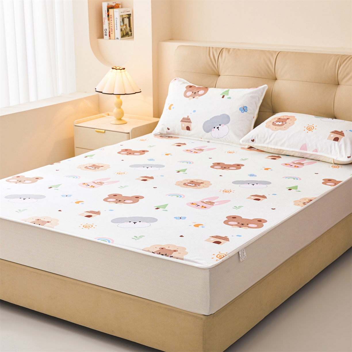 91家纺网 家纺一手货源 找家纺 女子家纺 2026春夏新款TPU防水隔尿床护垫床笠款印花小清新卡通儿童床垫保护套 防水床笠-呆萌熊