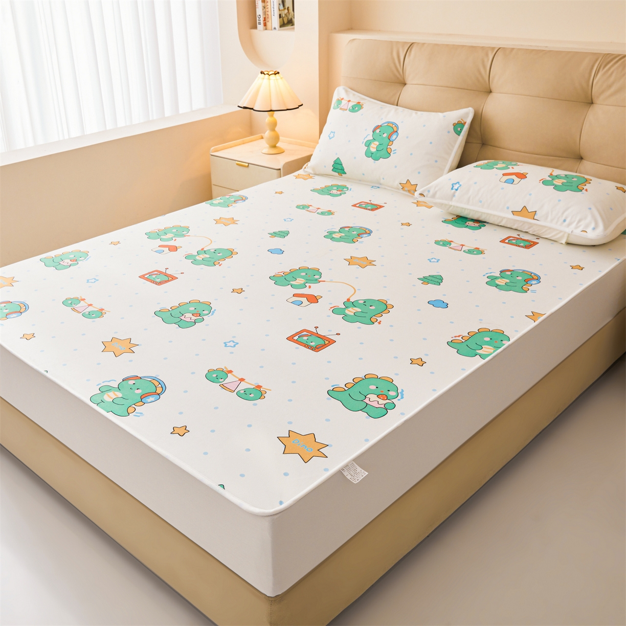 91家纺网 家纺一手货源 找家纺 女子家纺 2026春夏新款TPU防水隔尿床护垫床笠款印花小清新卡通儿童床垫保护套 防水床笠-恐龙运动员