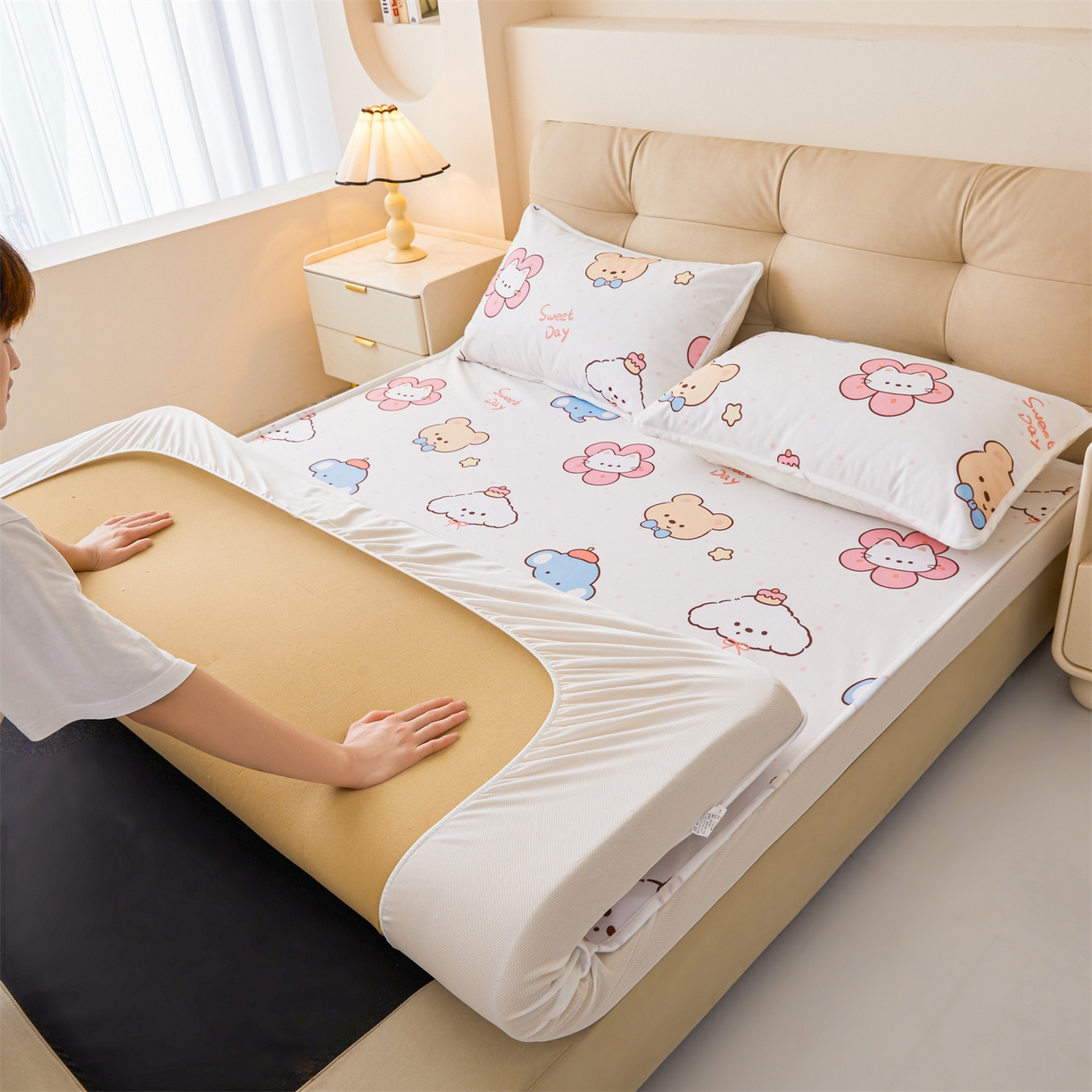 91家纺网 家纺一手货源 找家纺 女子家纺 2026春夏新款TPU防水隔尿床护垫床笠款印花小清新卡通儿童床垫保护套 防水床笠-猫咪花花