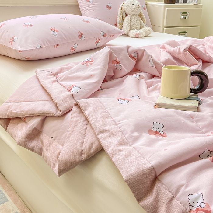 91家纺网 家纺一手货源 找家纺 憨豆家纺 2026新款双面全棉印花夏被可机洗小清新纯棉夏凉被薄被芯空调被子 元气小熊