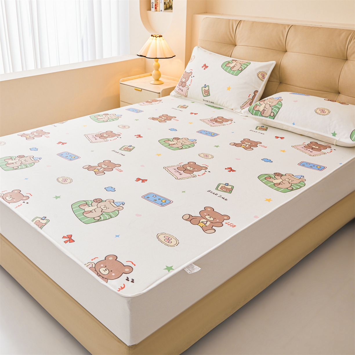 91家纺网 家纺一手货源 找家纺 女子家纺 2026春夏新款TPU防水隔尿床护垫床笠款印花小清新卡通儿童床垫保护套 防水床笠-沙发熊