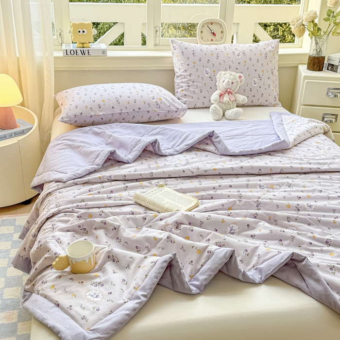 91家纺网 家纺一手货源 找家纺 憨豆家纺 2026新款双面全棉印花夏被可机洗小清新纯棉夏凉被薄被芯空调被子 紫藤花语