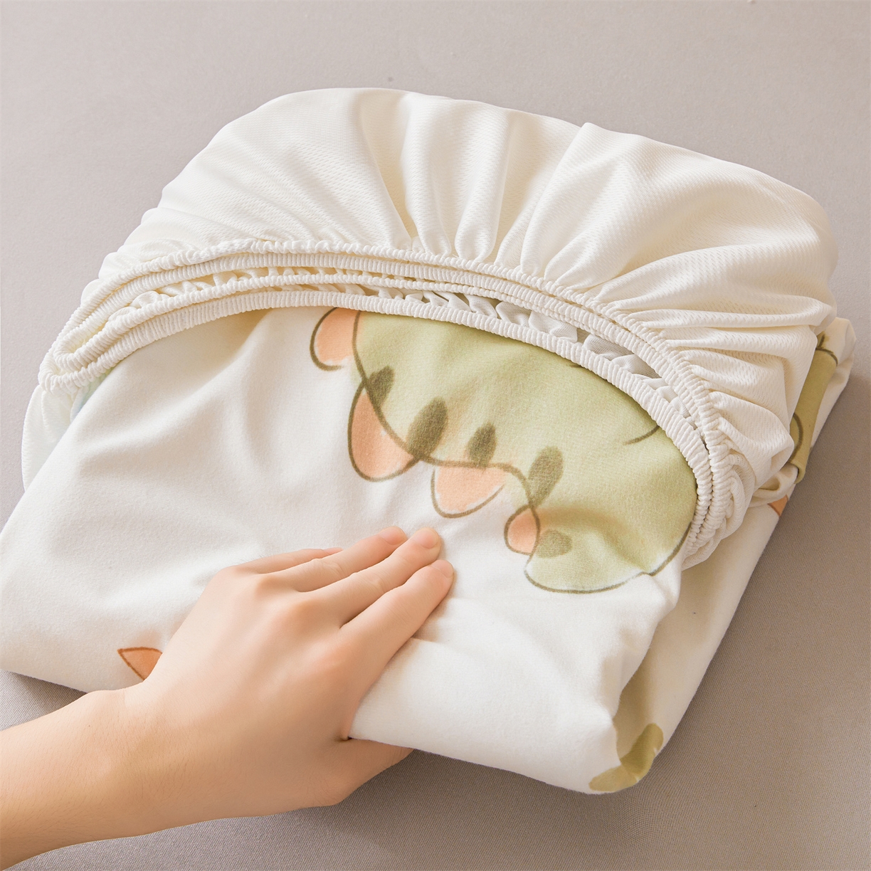 91家纺网 家纺一手货源 找家纺 女子家纺 2026春夏新款TPU防水隔尿床护垫床笠款印花小清新卡通儿童床垫保护套 防水床笠-沙滩恐龙