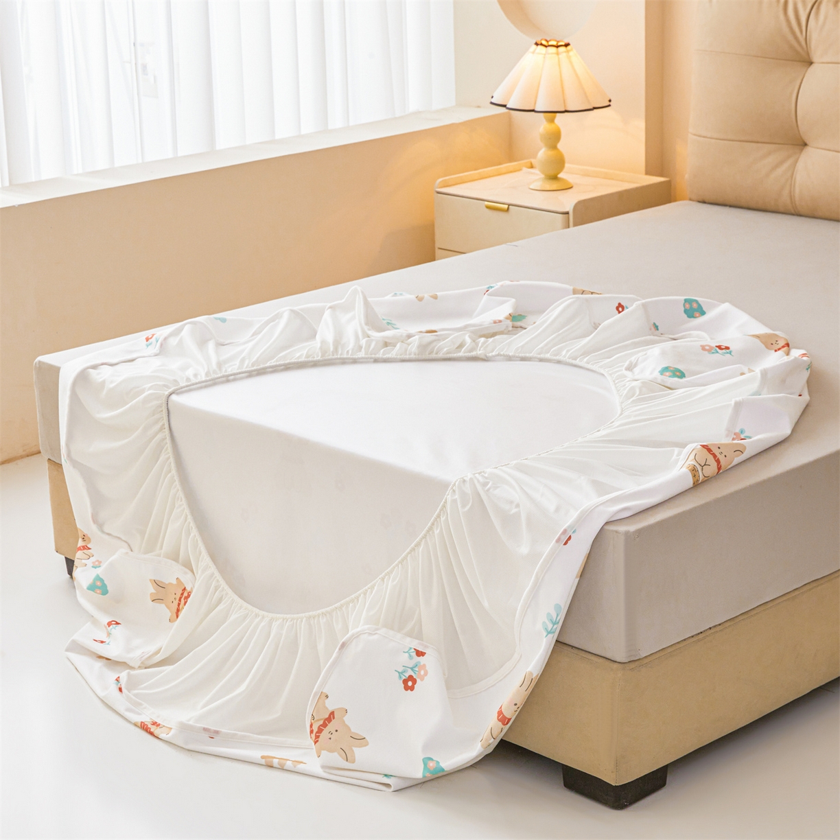 91家纺网 家纺一手货源 找家纺 女子家纺 2026春夏新款TPU防水隔尿床护垫床笠款印花小清新卡通儿童床垫保护套 防水床笠-甜梦小兔