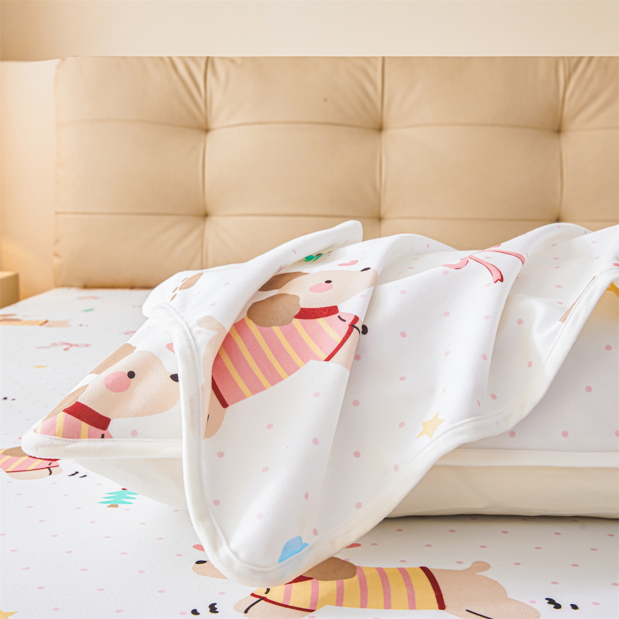 91家纺网 家纺一手货源 找家纺 女子家纺 2026春夏新款TPU防水隔尿床护垫床笠款印花小清新卡通儿童床垫保护套 防水床笠-条纹狗