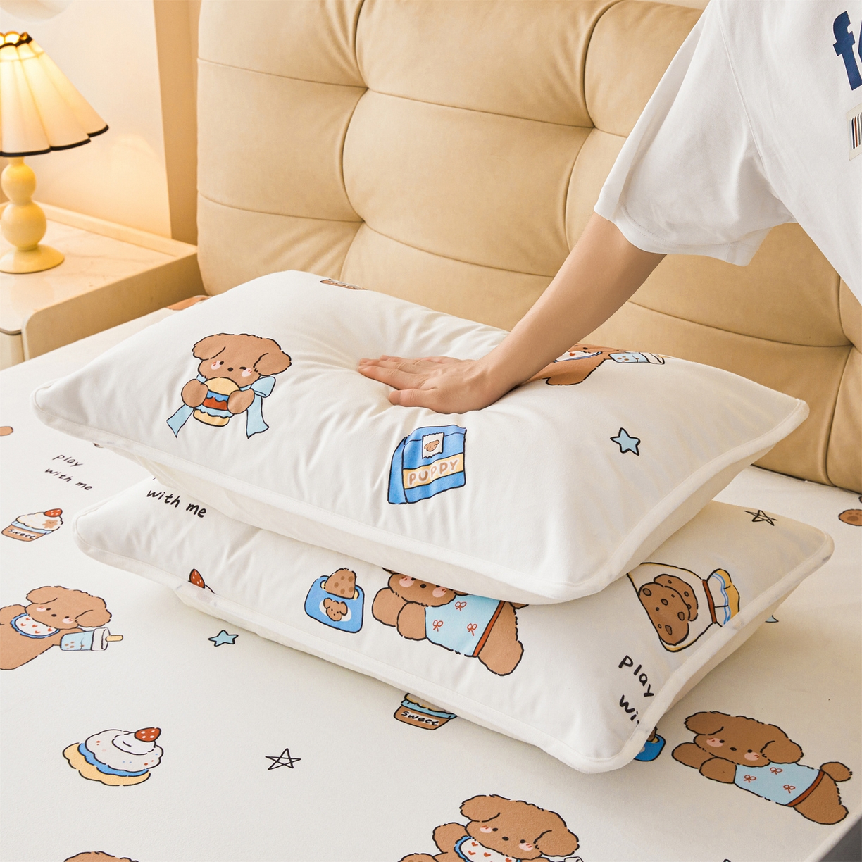 91家纺网 家纺一手货源 找家纺 女子家纺 2026春夏新款TPU防水隔尿床护垫床笠款印花小清新卡通儿童床垫保护套 防水床笠-吐司熊