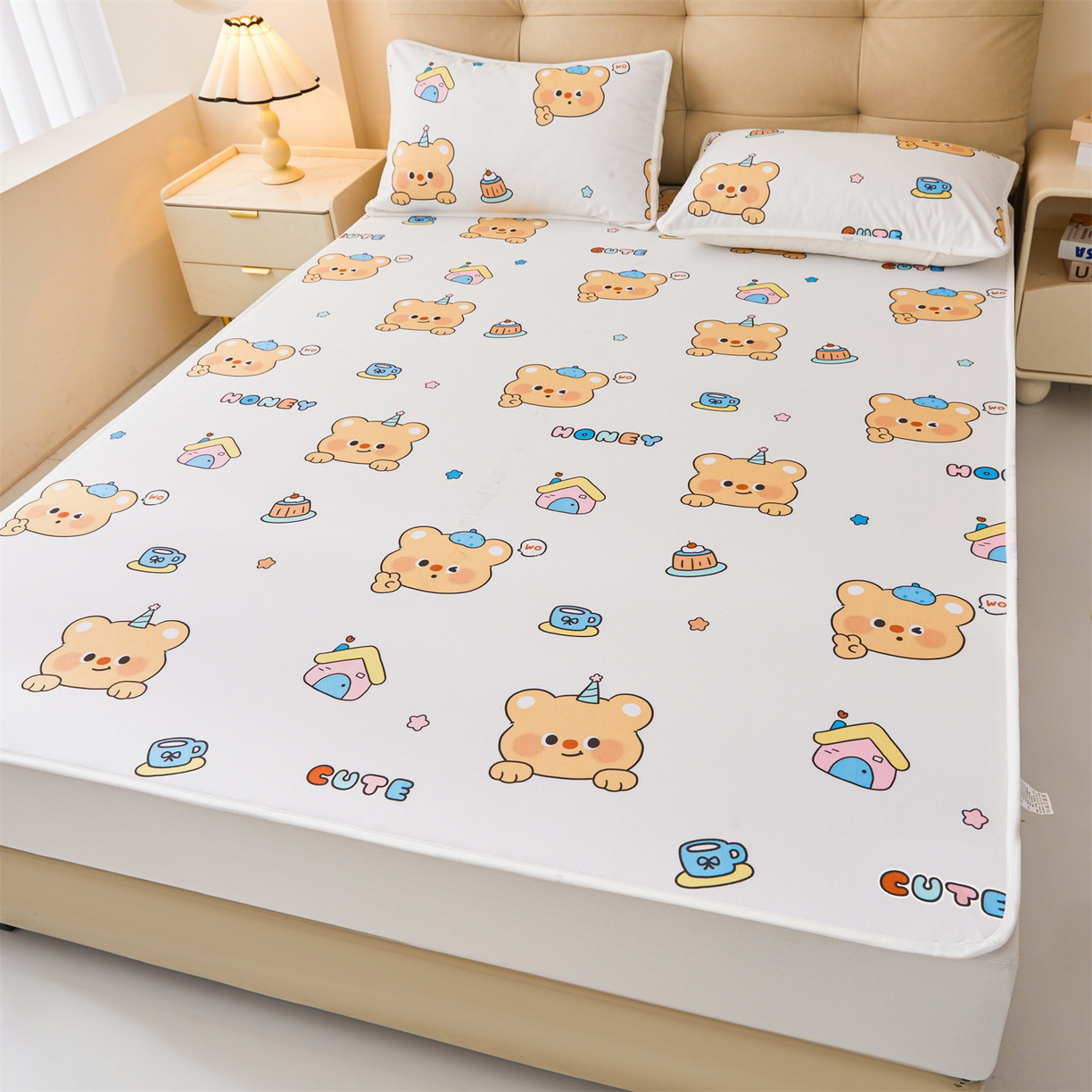 91家纺网 家纺一手货源 找家纺 女子家纺 2026春夏新款TPU防水隔尿床护垫床笠款印花小清新卡通儿童床垫保护套 防水床笠-微笑先生