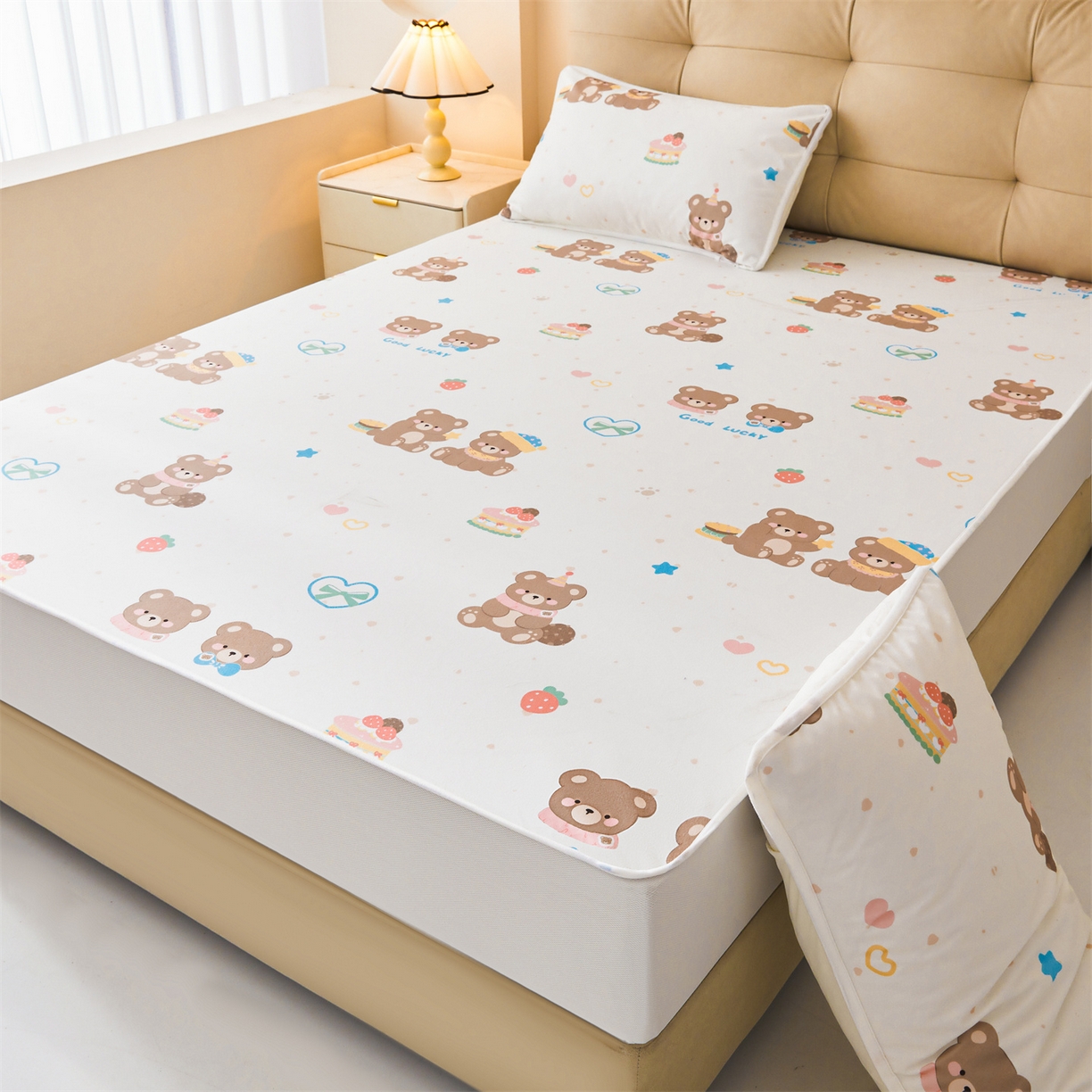 91家纺网 家纺一手货源 找家纺 女子家纺 2026春夏新款TPU防水隔尿床护垫床笠款印花小清新卡通儿童床垫保护套 防水床笠-小伙伴