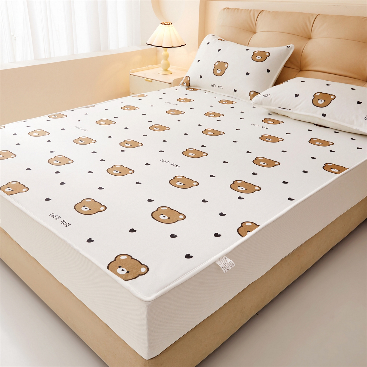 91家纺网 家纺一手货源 找家纺 女子家纺 2026春夏新款TPU防水隔尿床护垫床笠款印花小清新卡通儿童床垫保护套 防水床笠-小熊派对