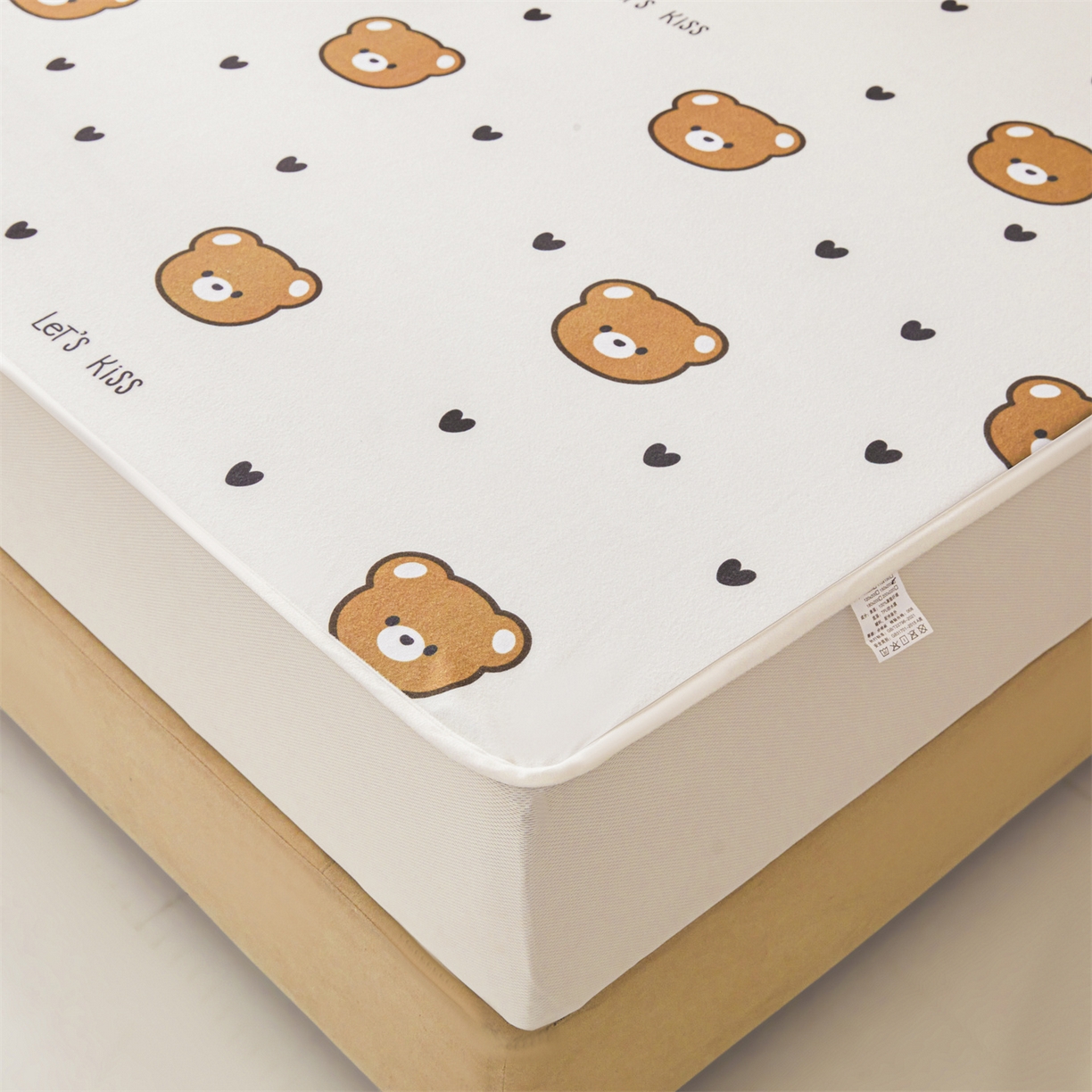 91家纺网 家纺一手货源 找家纺 女子家纺 2026春夏新款TPU防水隔尿床护垫床笠款印花小清新卡通儿童床垫保护套 防水床笠-小熊派对