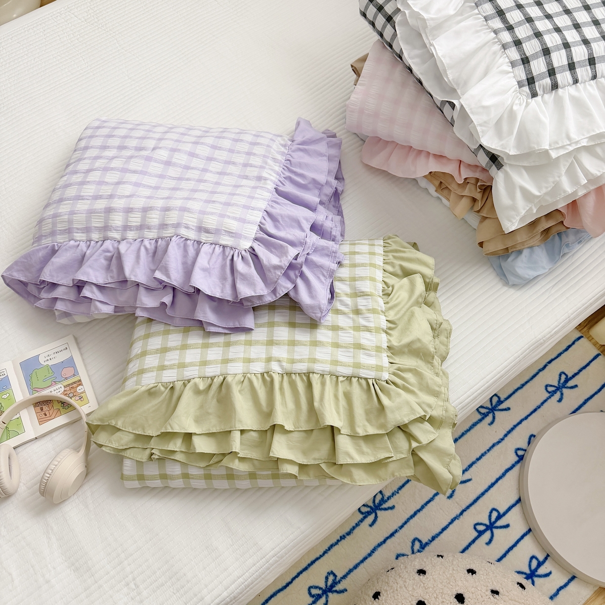 91家纺网 家纺一手货源 找家纺 乐卧家居 2026新款韩系千禧梦核多巴胺美学少女感格纹褶皱款荷叶边夏被空调被 组合图