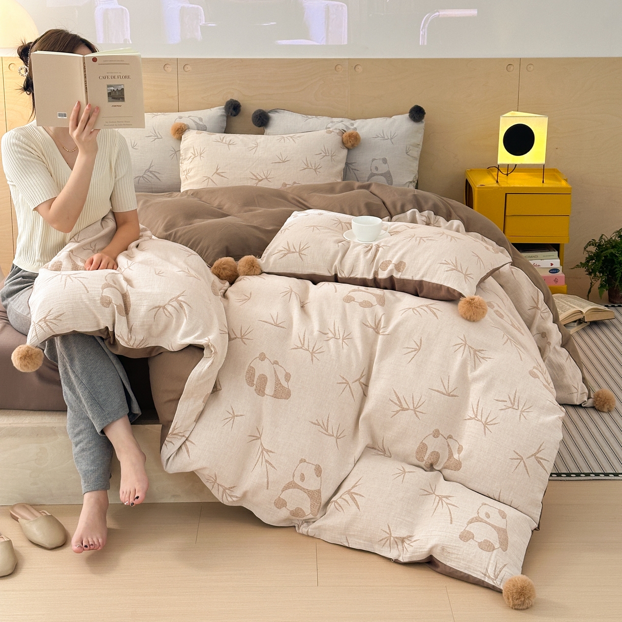 91家纺网 家纺一手货源 找家纺 丽涵家纺 2026春夏新款全棉纯棉水洗纱布提花四件套-竹韵熊猫 竹韵熊猫-棕